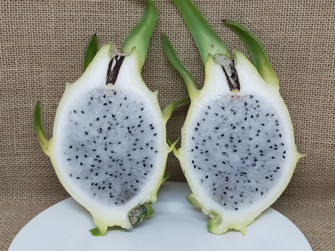 Aussie Gold dragon fruit picture